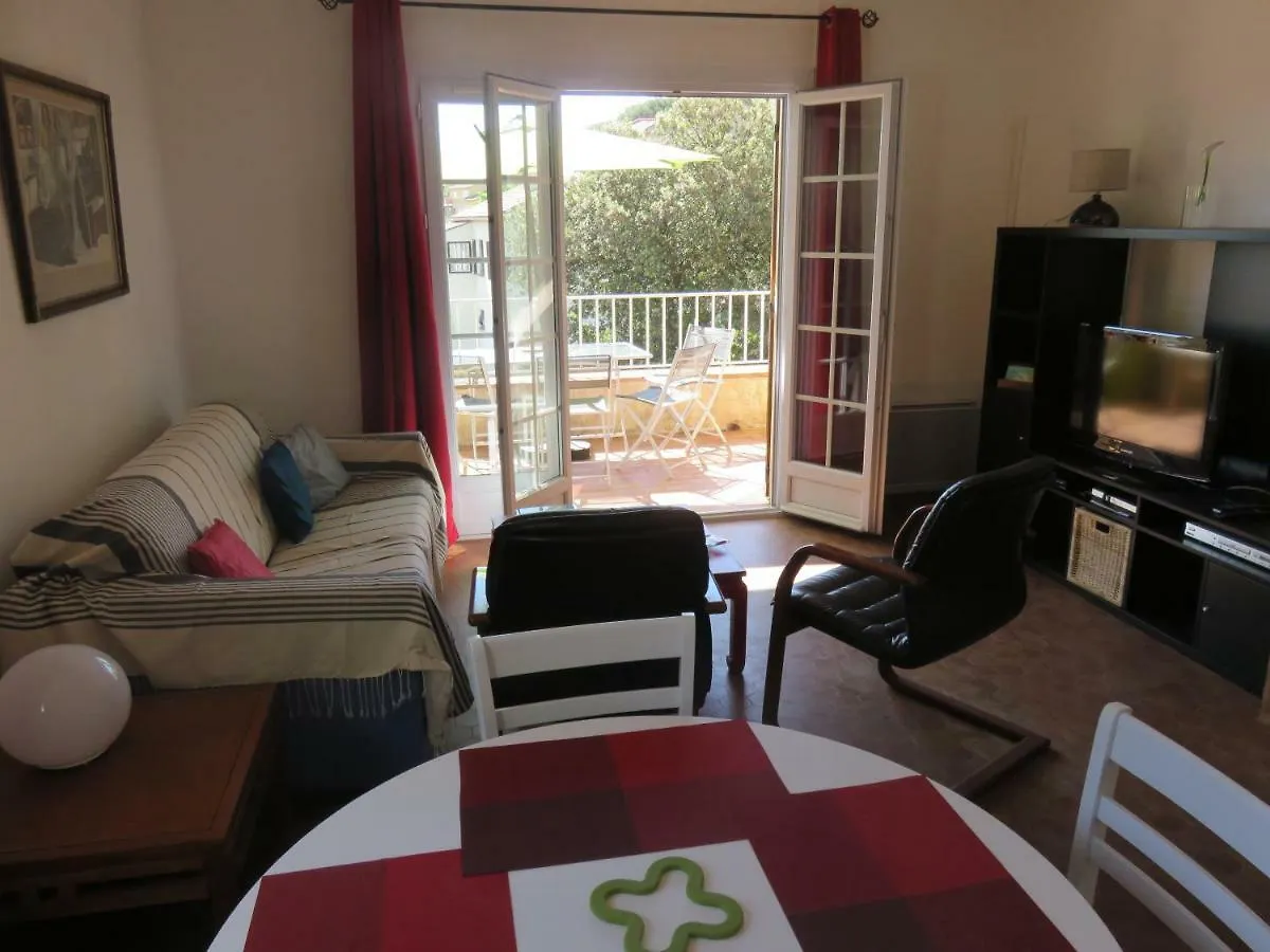 Apartment Tres Bel Appartement T2 De 65 M2 Avec Terrasse Vue Sur Port. Saint-Mandrier-sur-Mer