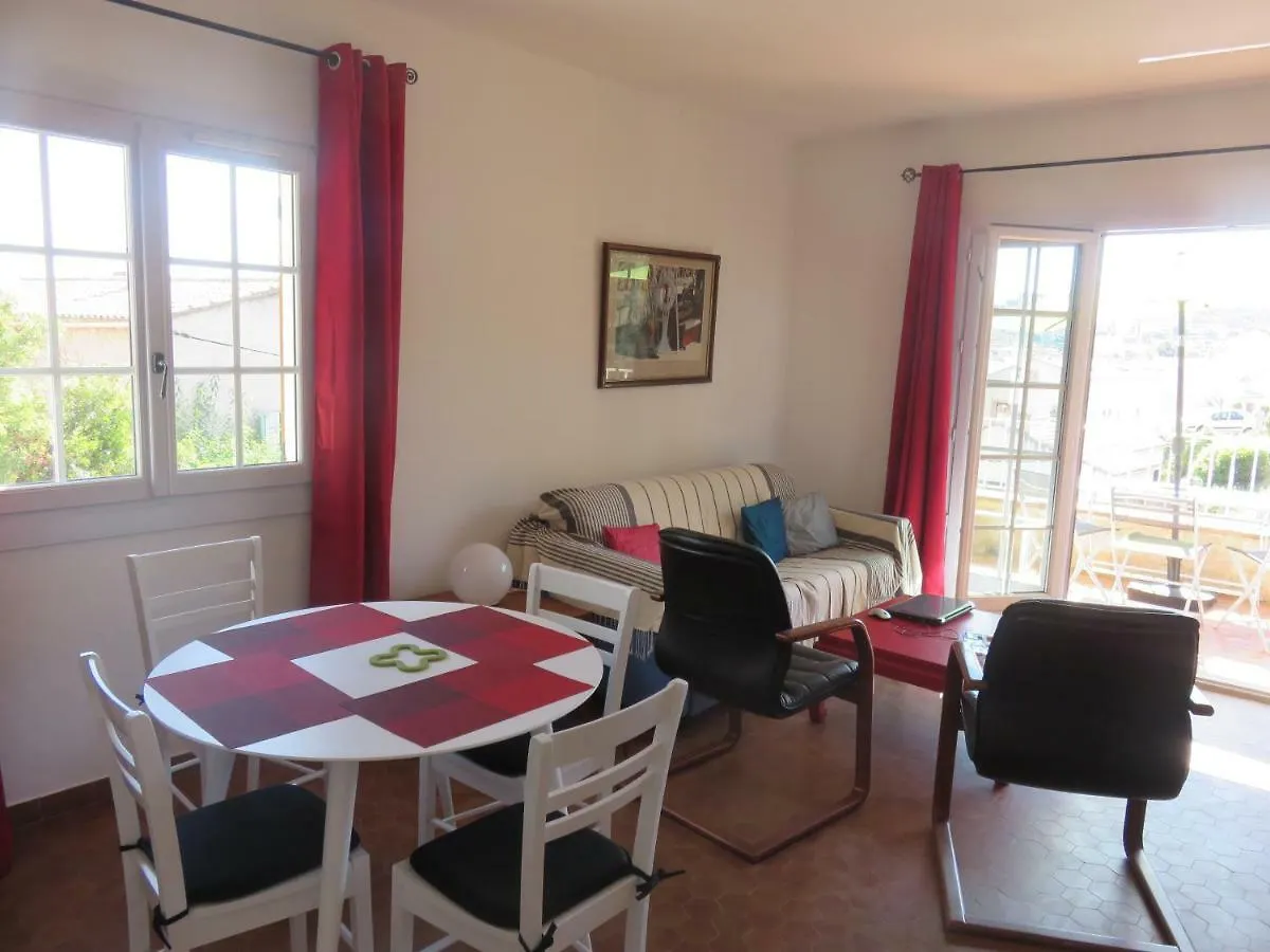 Tres Bel Appartement T2 De 65 M2 Avec Terrasse Vue Sur Port. Saint-Mandrier-sur-Mer